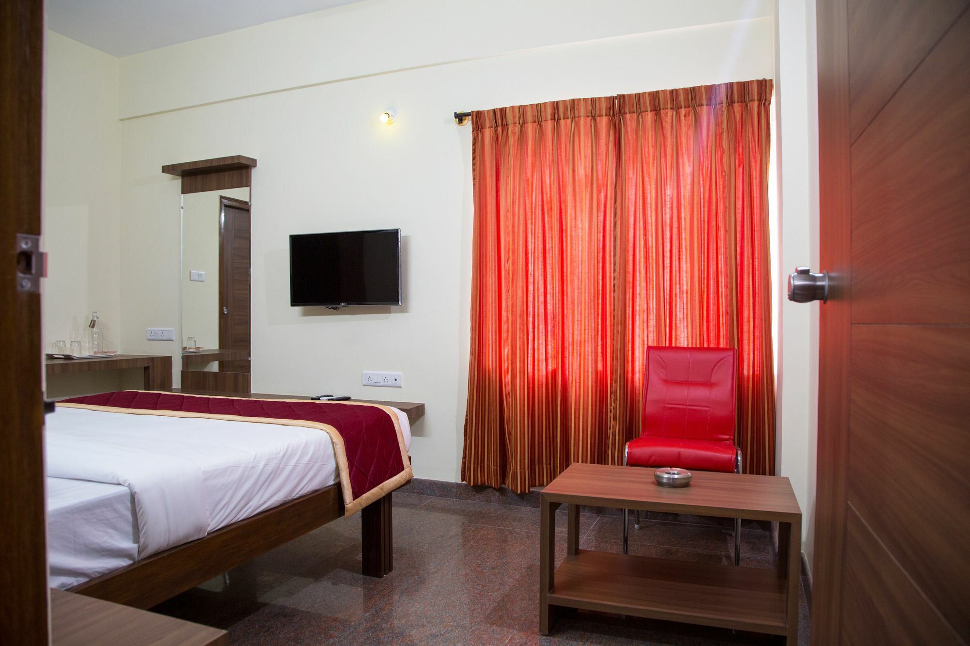 Hotel O Champion Comfort Near Hosahalli Metro Station Bangalore Eksteriør bilde